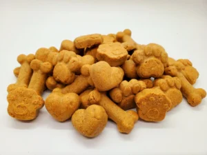 Sustainable pet food with biodegradable packaging.